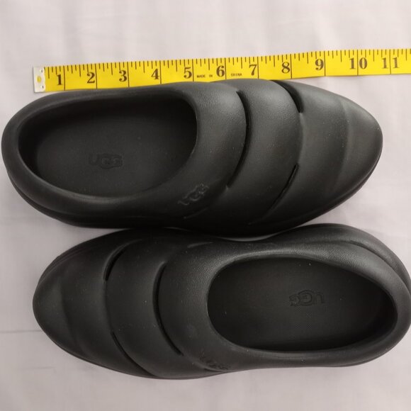 Ugg Sports Yeah Clogs - Picture 1 of 8